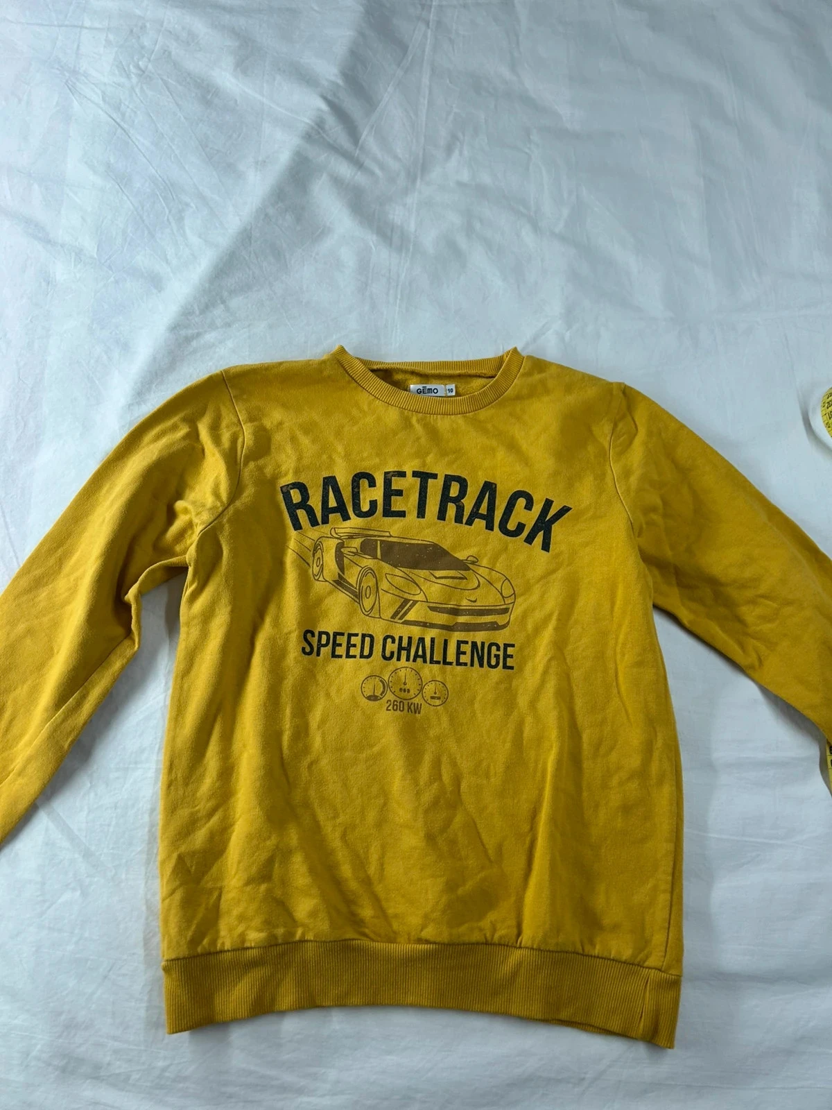 Pull à ras de cou gémo jaune moutarde